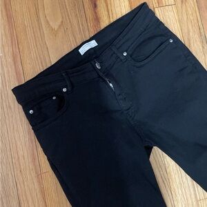 Zara women’s black skinny jeans